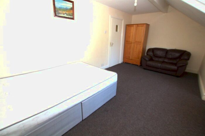 1 Bedroom Flat To Rent In Linthorpe Road, Middlesbrough, TS5