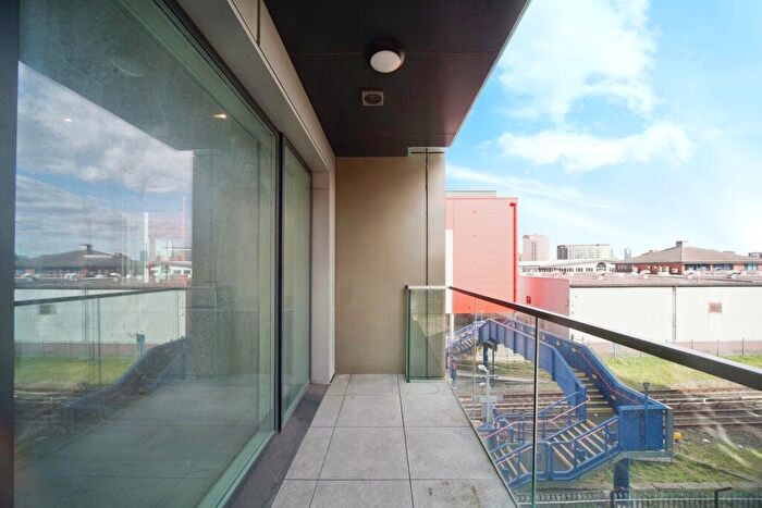 2 Bedroom Flat For Sale In Corsican Square, London, E3