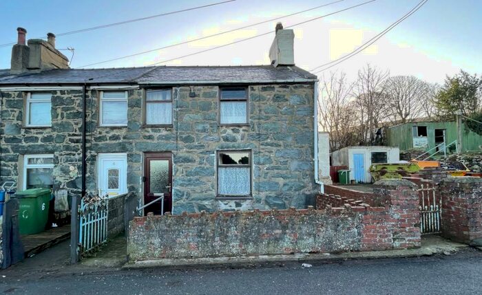 2 Bedroom End Of Terrace House For Sale In Ceunant, Caernarfon, Gwynedd, LL55