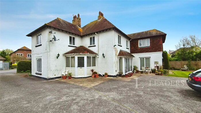 1 Bedroom Apartment For Sale In Burnham Avenue, Bognor Regis, West Sussex, PO21