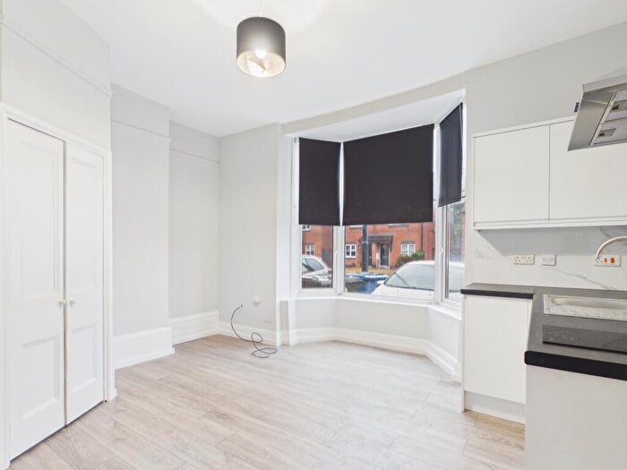 Apartment To Rent In Flat, Uttoxeter New Road, DE22