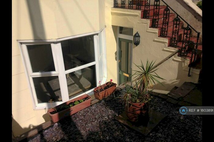 1 Bedroom Flat To Rent In Prestonville Road, Brighton, BN1