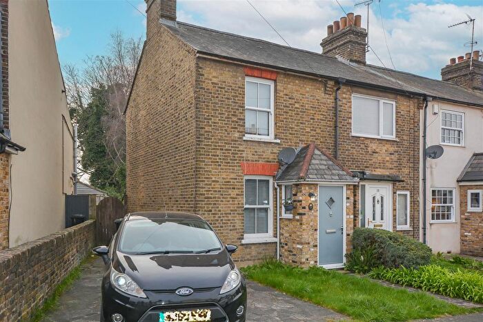 2 Bedroom End Of Terrace House For Sale In Milton Road, Warley, Brentwood, CM14