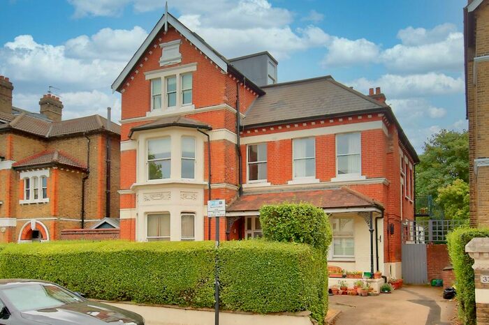 1 Bedroom Flat To Rent In Earlsfield Road, Earlsfield, SW18