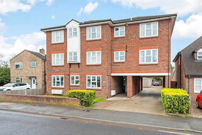 1 Bedroom Flat For Sale In Lime Grove, New Malden, KT3
