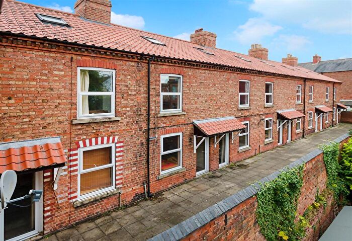 2 Bedroom Cottage To Rent In Lenton Terrace, Millgate, Newark, NG24