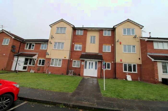 2 Bedroom Flat To Rent In Dadford View, Brierley Hill, DY5