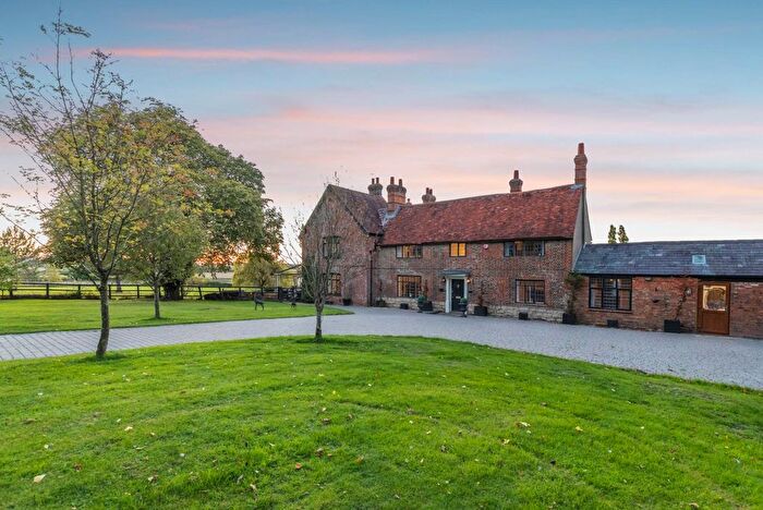 6 Bedroom Detached House For Sale In Hurdlesgrove House, Whitchurch, HP22