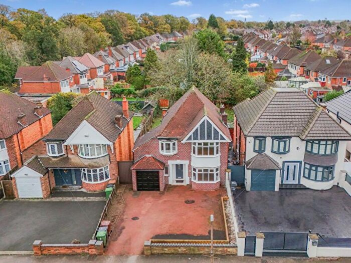 3 Bedroom Detached House For Sale In Marlborough Road, Castle Bromwich, Birmingham, B36