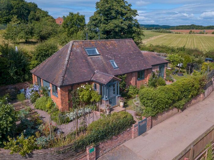 3 Bedroom Detached House For Sale In Dingle Road, Leigh, Worcester, WR6