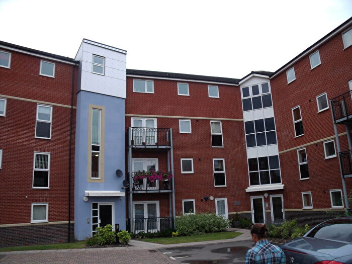 2 Bedroom Flat To Rent In Kinsey Road, Smethwick, B66