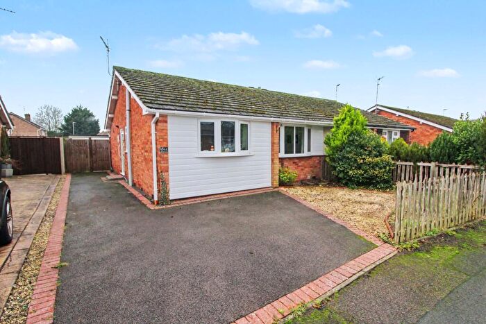2 Bedroom Semi-Detached Bungalow For Sale In Earl Smith Close, Whetstone, Leicester, LE8