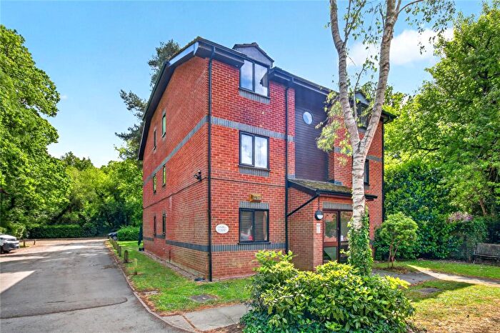 1 Bedroom Apartment For Sale In Laurel Court, Wayland Close, Bracknell, Berkshire, RG12