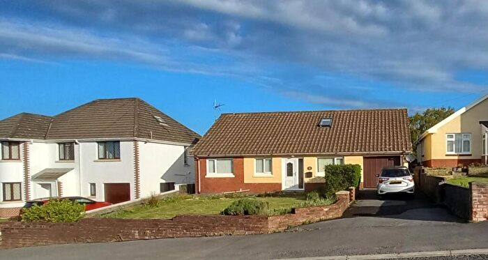 4 Bedroom Detached House For Sale In Meinciau Road, Mynyddygarreg, Kidwelly, SA17