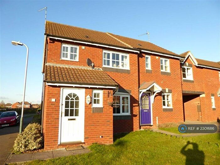 3 Bedroom End Of Terrace House To Rent In Faulconbridge Way, Heathcote, Warwick, CV34