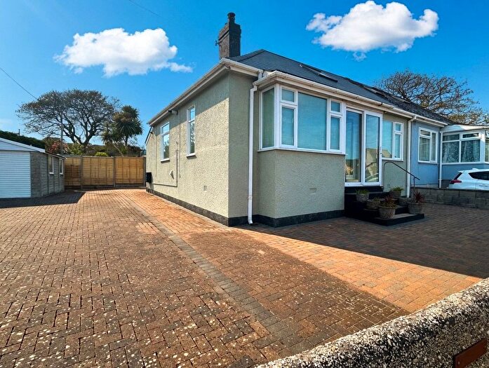 2 Bedroom Bungalow For Sale In Oakland Park, Falmouth, Cornwall, TR11