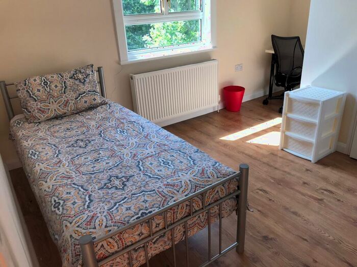 1 Bedroom House To Rent In Lady Margaret Road, London, NW5
