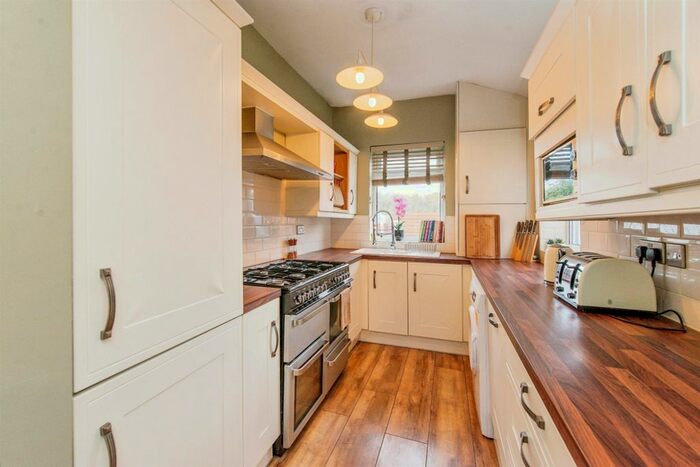 4 Bedroom End Of Terrace House For Sale In Edward Street, Altofts, Normanton, WF6