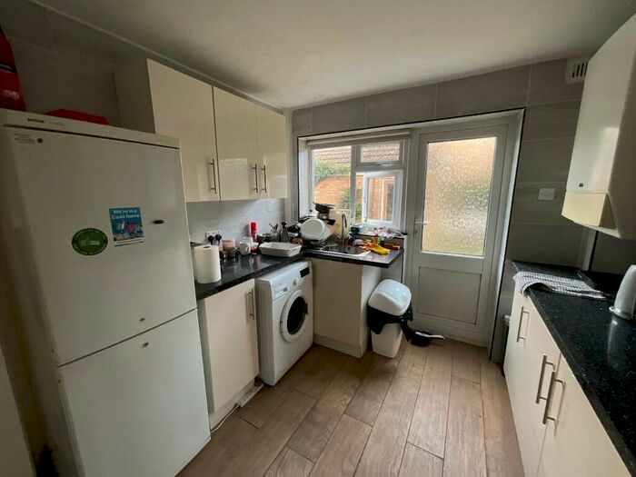 4 Bedroom Terraced House To Rent In Swenson Avenue, Nottingham, Nottinghamshire, NG7