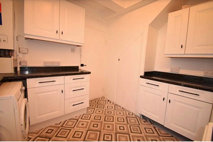 2 Bedroom Maisonette To Rent In Woolwich Church Street, Woolwich, SE18