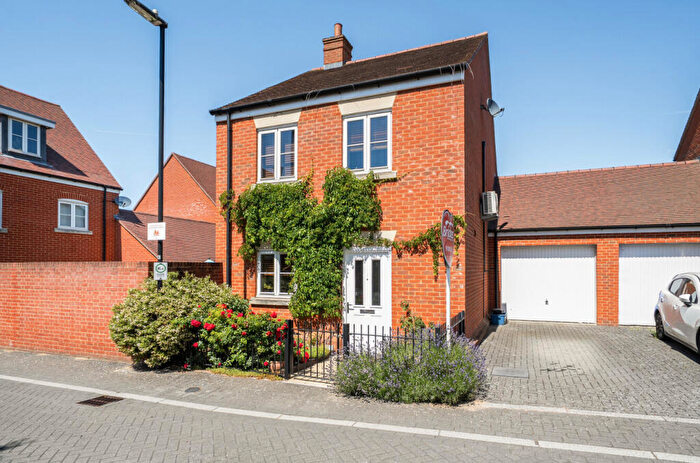2 Bedroom Detached House For Sale In Jerome Street, Wellesley, Aldershot, Hampshire, GU11
