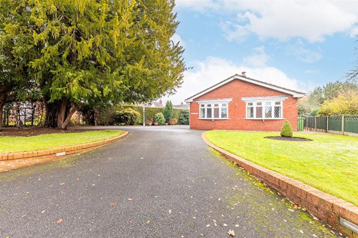 3 Bedroom Detached Bungalow For Sale In Yew Tree Lodge, New Road, Wrenbury, Nantwich, CW5
