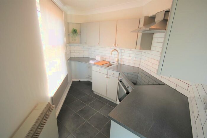 1 Bedroom Flat To Rent In Marina Point, West Road, Clacton-on-Sea, CO15