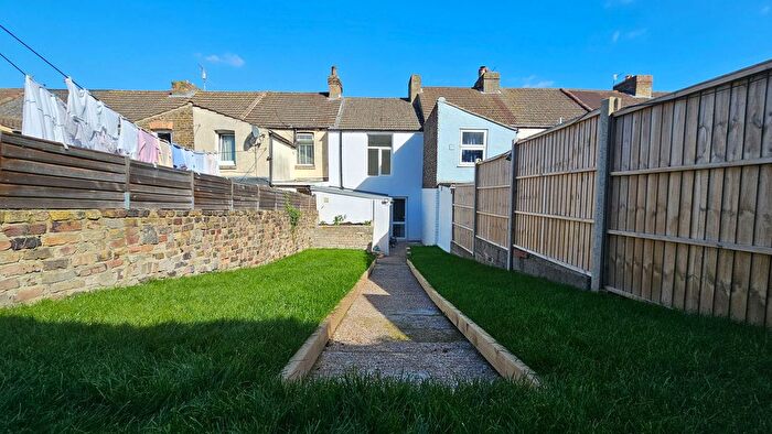 2 Bedroom Terraced House For Sale In Oswald Road, Dover, CT17