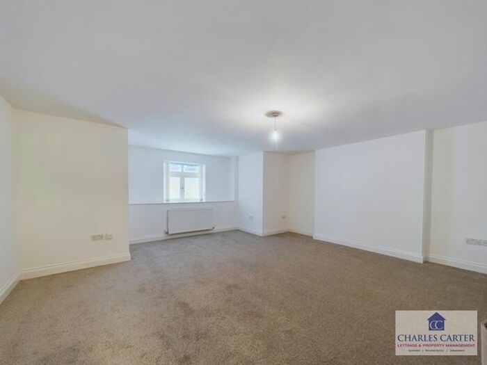 1 Bedroom Flat To Rent In Hillbrook House, Albert Road North, Malvern, WR14