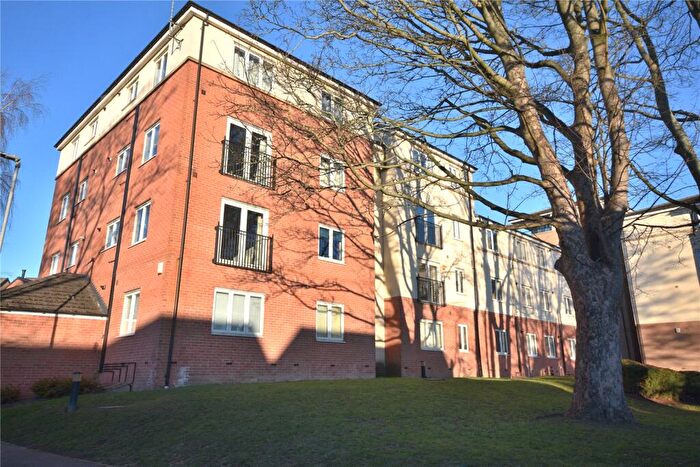 1 Bedroom Apartment For Sale In Ash Court, Leeds, West Yorkshire, LS14