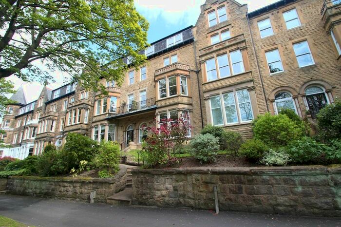 2 Bedroom Flat To Rent In Valley Drive, Harrogate, North Yorkshire, Uk, HG2