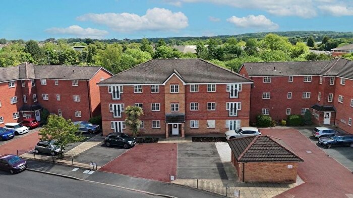 2 Bedroom Flat For Sale In Trent Bridge Close, Stoke-On-Trent, ST4
