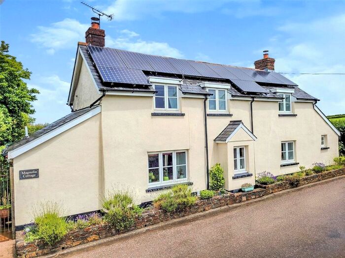 3 Bedroom Detached House For Sale In Kings Nympton, Umberleigh, EX37