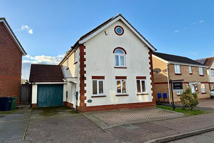 3 Bedroom Detached House To Rent In Bridport Way, Braintree, CM7