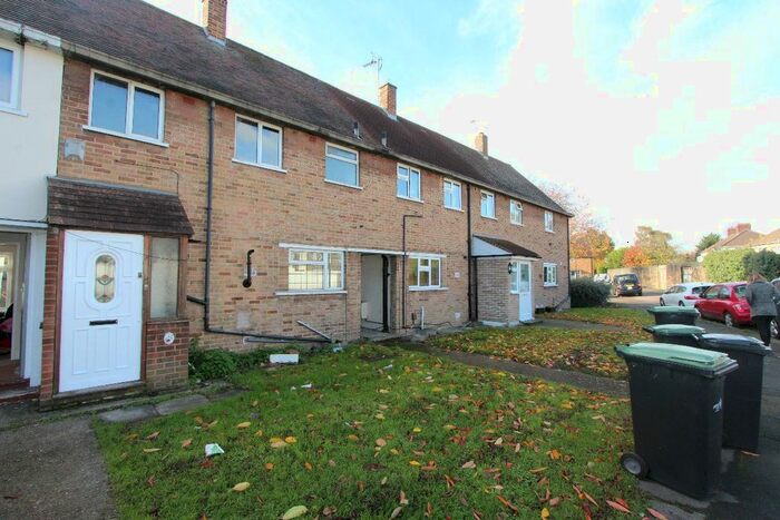 3 Bedroom Terraced House To Rent In Grove Road West, Enfield, EN3