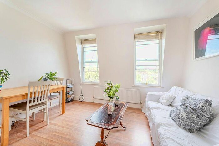 1 Bedroom Flat For Sale In Sinclair Road, Brook Green, London, W14