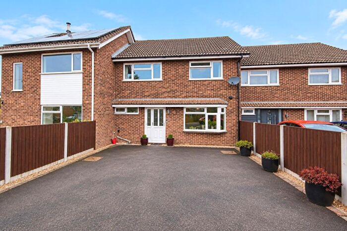 4 Bedroom Terraced House For Sale In Leeds Way, Horning, NR12