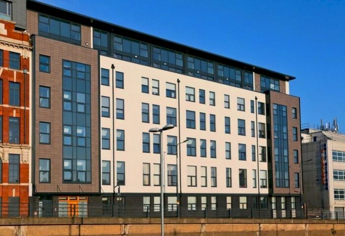 2 Bedroom Flat To Rent In Tate House, - New York Road, Leeds, LS2