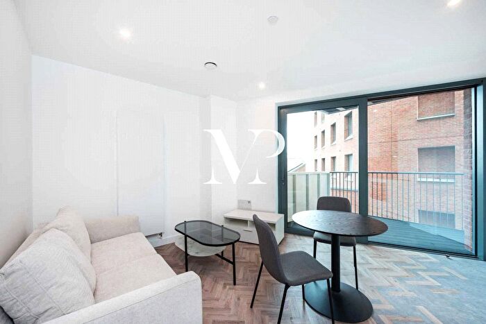 Studio To Rent In Three Waters, River Apartment, Gillinder Street, E3