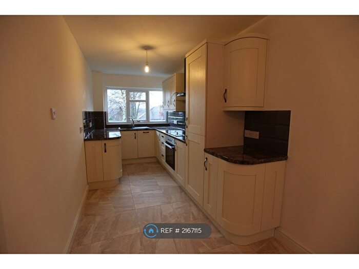 1 Bedroom Flat To Rent In The Hawthorns, Oldbury, B68