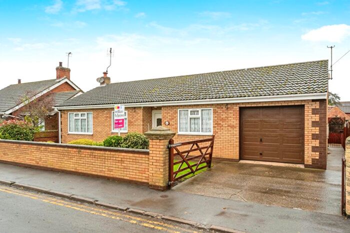 2 Bedroom Detached Bungalow For Sale In Chapel Lane, Keadby, Scunthorpe, DN17