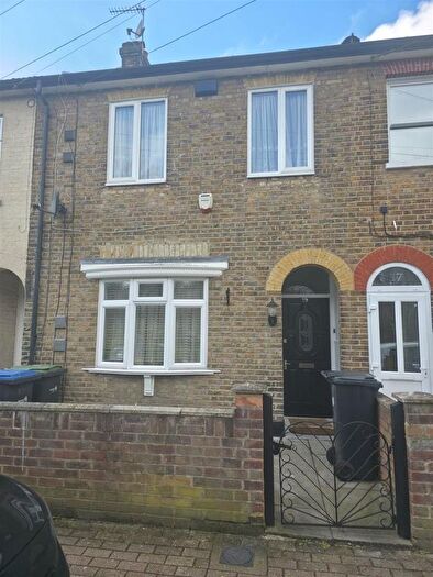 2 Bedroom Terraced House To Rent In Warwick Road, Enfield, EN3