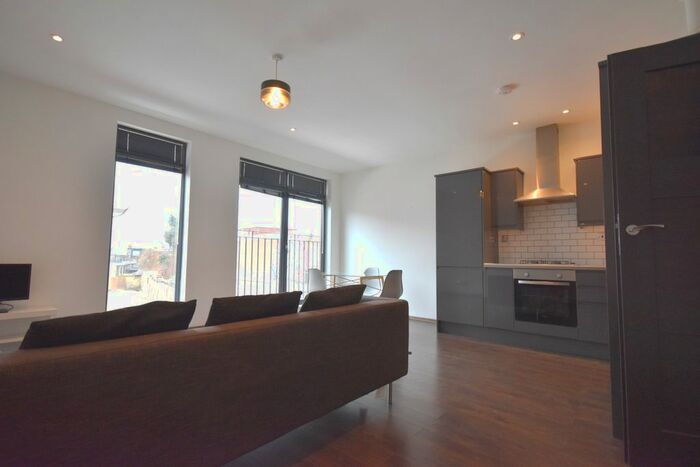 1 Bedroom Flat To Rent In Rye Lane, Peckham, SE15