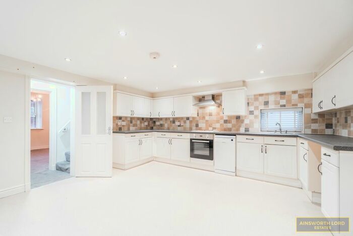 3 Bedroom End Of Terrace House To Rent In Livesey Branch Road, Feniscowles, Blackburn BB2