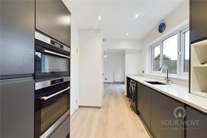 3 Bedroom End Of Terrace House To Rent In Boughton Green Road, Northampton, Northamptonshire, NN2