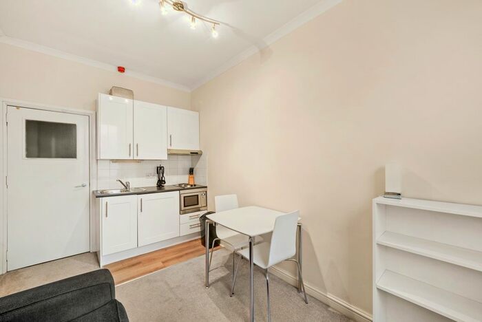 1 Bedroom Flat To Rent In Westbourne Grove, London, W2