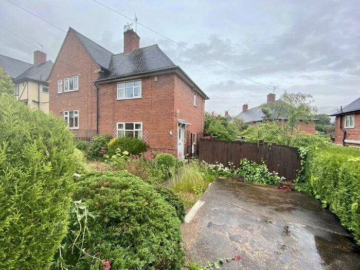 3 Bedroom House To Rent In Hove Road, Nottingham, NG5