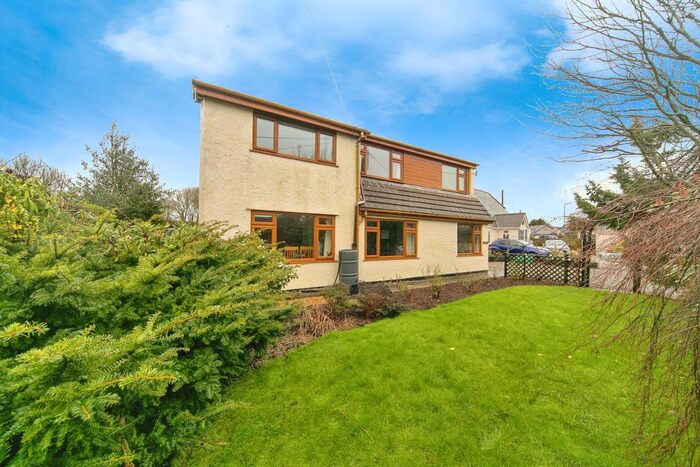 4 Bedroom Detached House For Sale In Lon Capel, Dwyran, Anglesey, Sir Ynys Mon, LL61