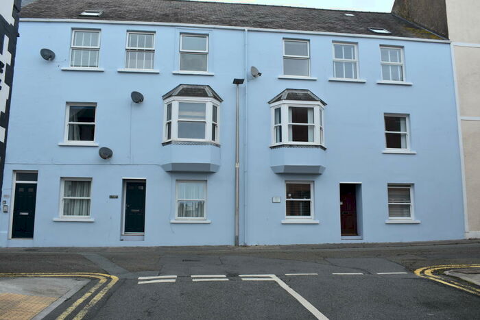 1 Bedroom Apartment To Rent In Warren Street, Tenby, SA70