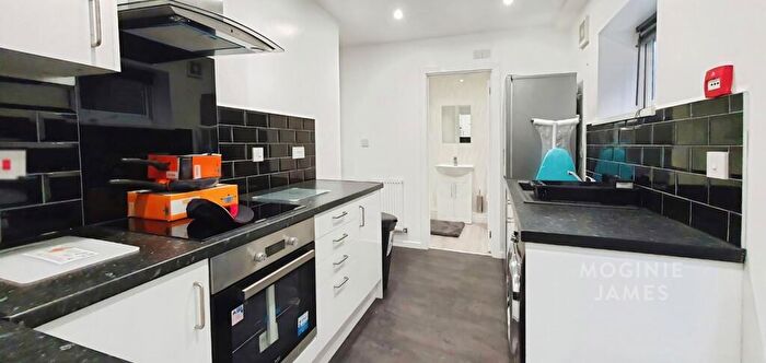 2 Bedroom Flat To Rent In Salisbury Road, Carthays, Cardiff, CF24
